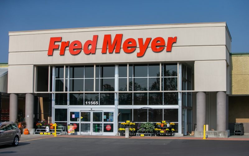 Is Fred Meyer Open on Easter Sunday