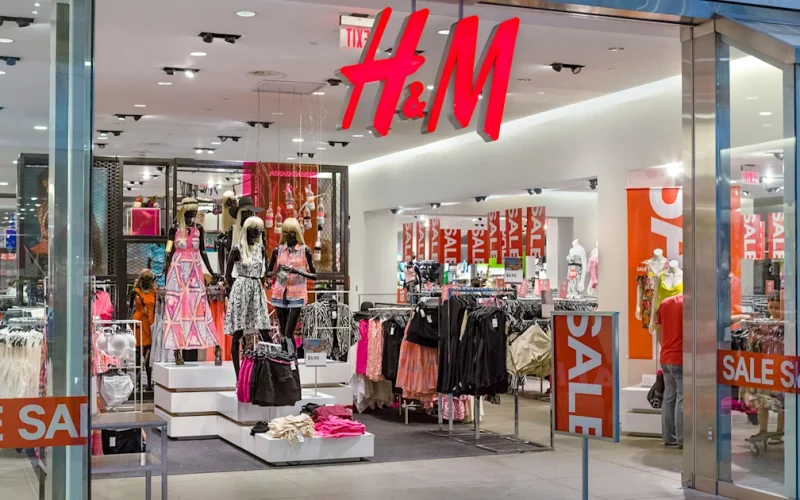 Is H&M Open on Easter Sunday