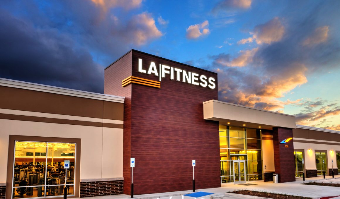 Is LA Fitness Open on Easter Sunday