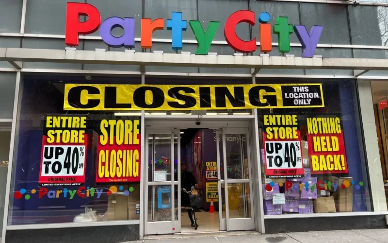 Is Party City Open on Easter Sunday