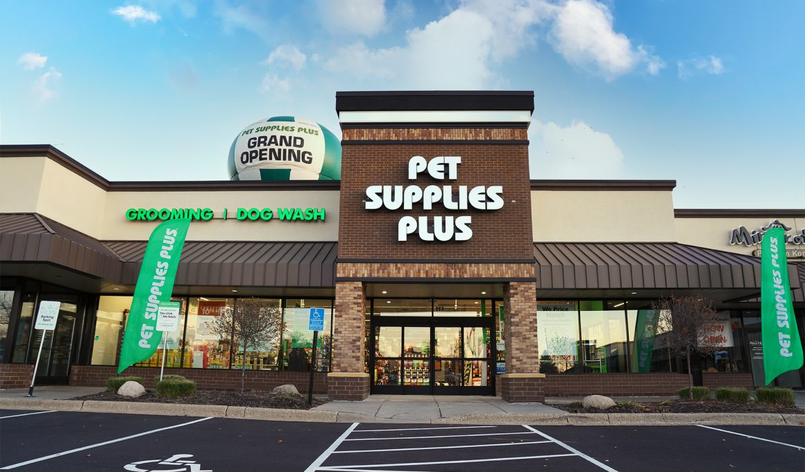 Is Pet Supplies Plus Open on Easter Sunday