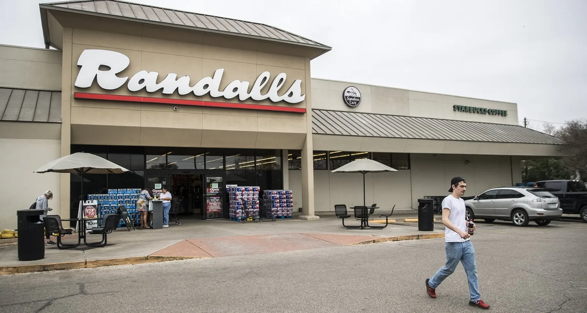 Is Randalls Open on Easter Sunday
