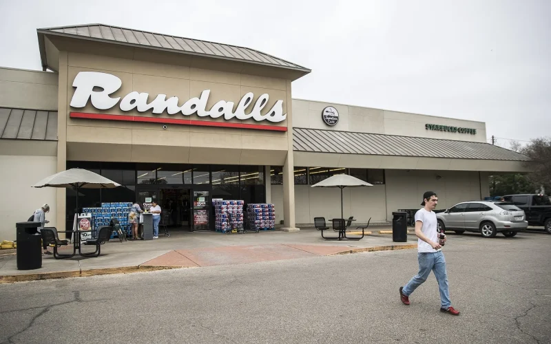 Is Randalls Open on Easter Sunday