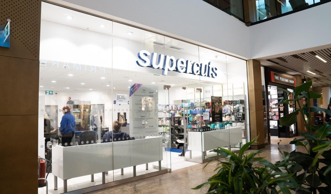 Is Supercuts Open on Easter Sunday