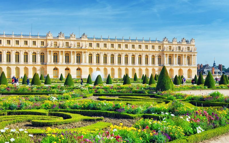 Is Versailles Open on Easter Sunday