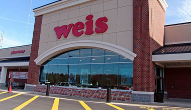 Is Weis Open on Easter Sunday
