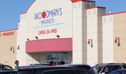 Is Woodman's Open on Easter Sunday