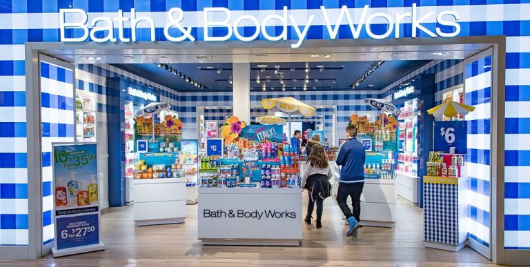 Is Bath and Body Works Open on Mother's Day