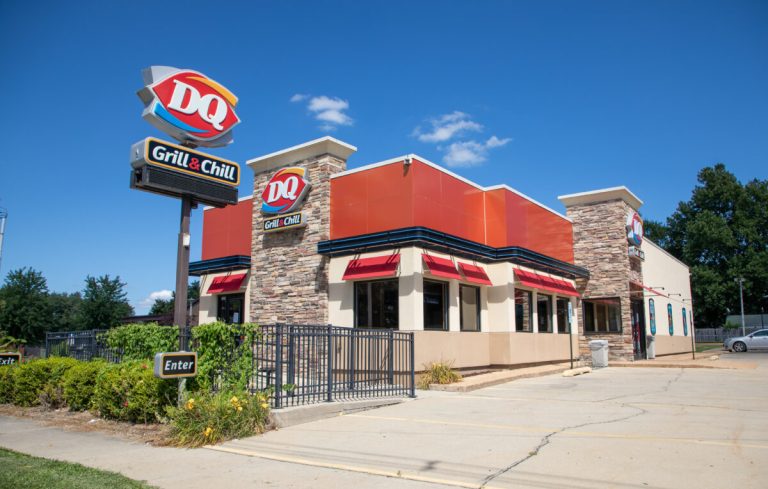 Is Dairy Queen Open on Mother's Day?