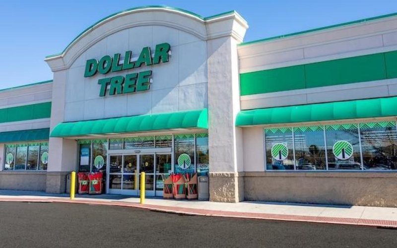 Is Dollar Tree Open on Father's Day