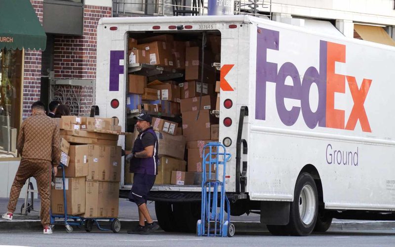 Is FedEx Open on Father's Day