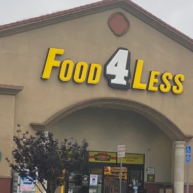 Is Food 4 Less Open on Memorial Day