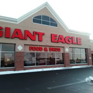 Is Giant Eagle Open on Mother's Day