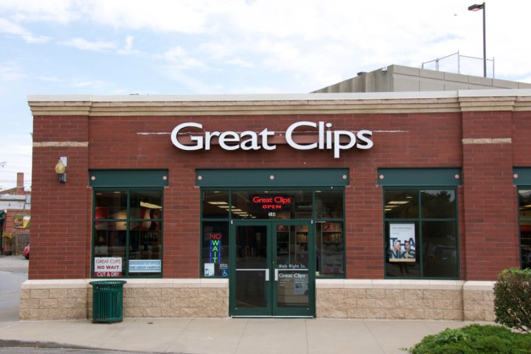 Is Great Clips Open on Mother's Day