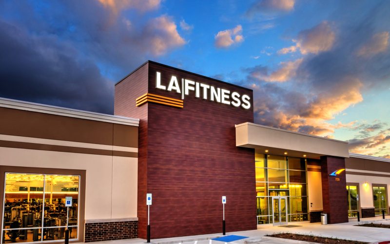 Is LA Fitness Open on Mother's Day