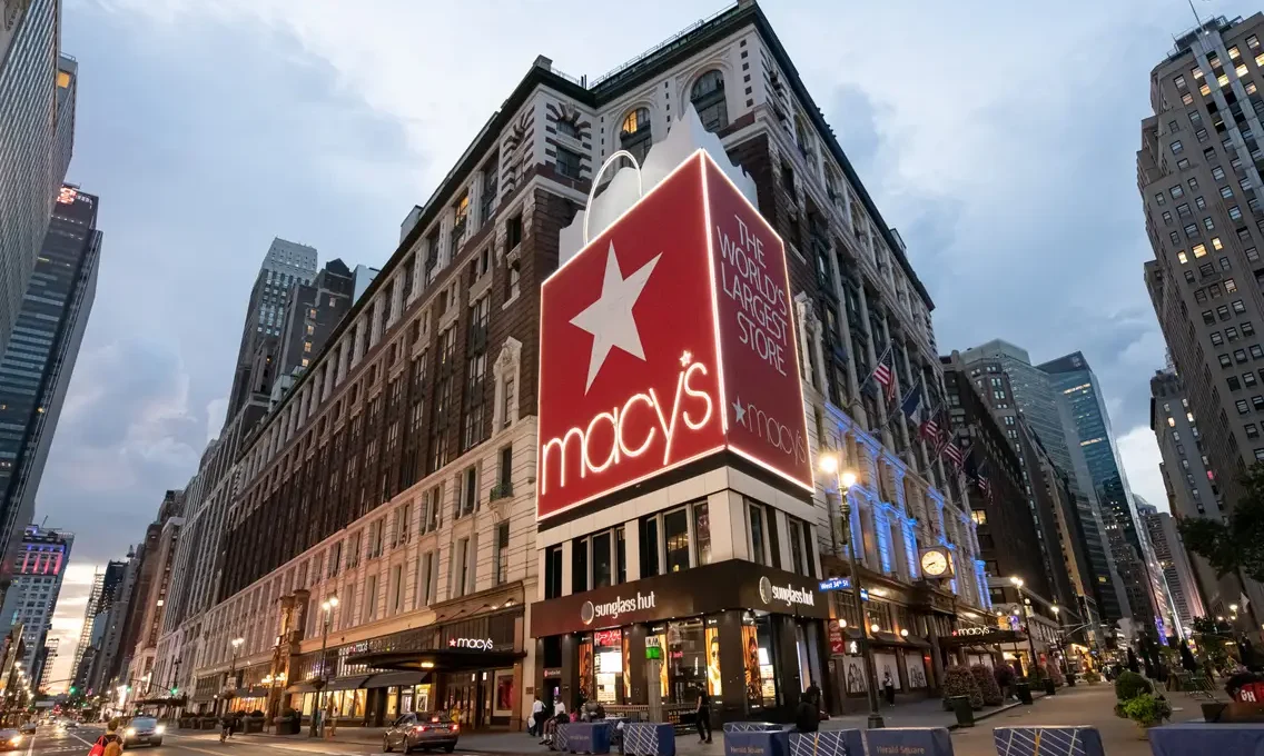 Is Macy's Open on Mother's Day