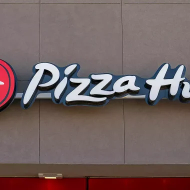 Is Pizza Hut Open on Mother's Day