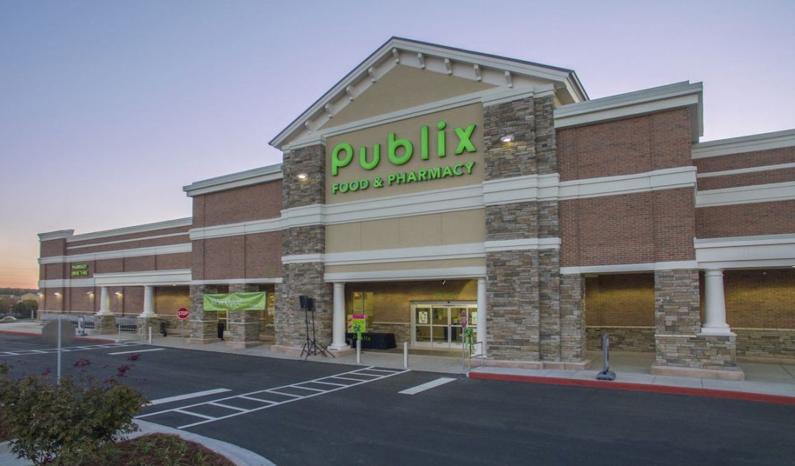 Is Publix Open on Mother's Day?