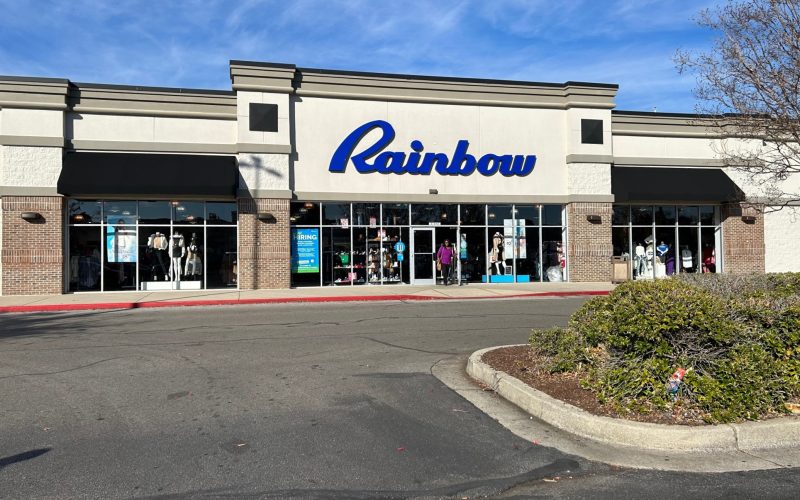 Is Rainbow Shops Open on Memorial Day