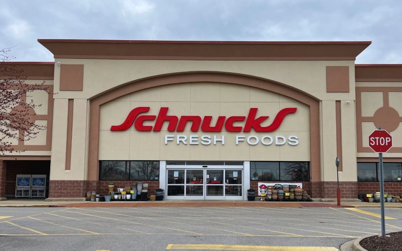 Is Schnucks Open on Mother's Day