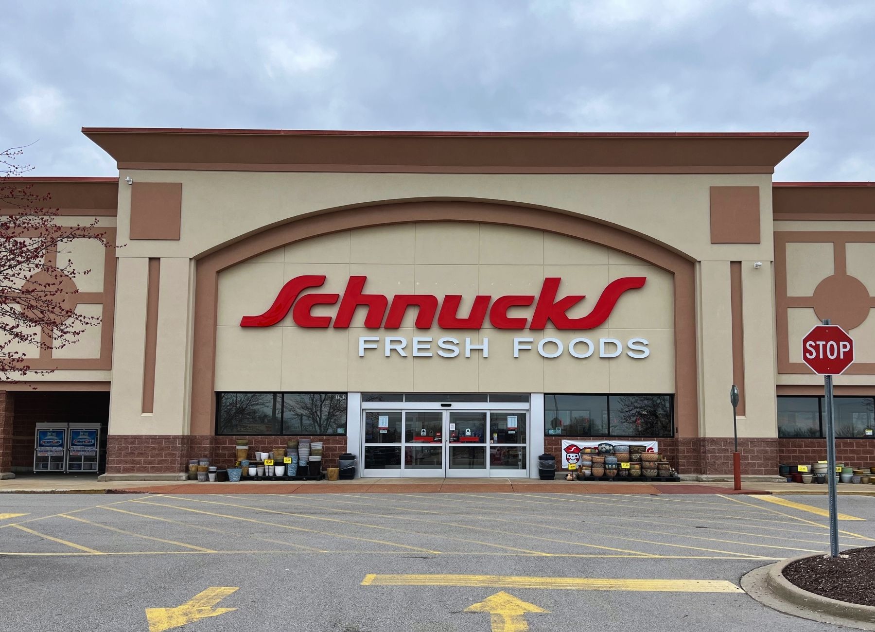 Is Schnucks Open on Mother's Day?