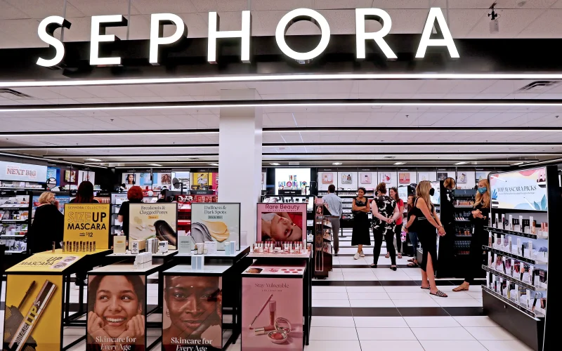 Is Sephora Open on Mother's Day?