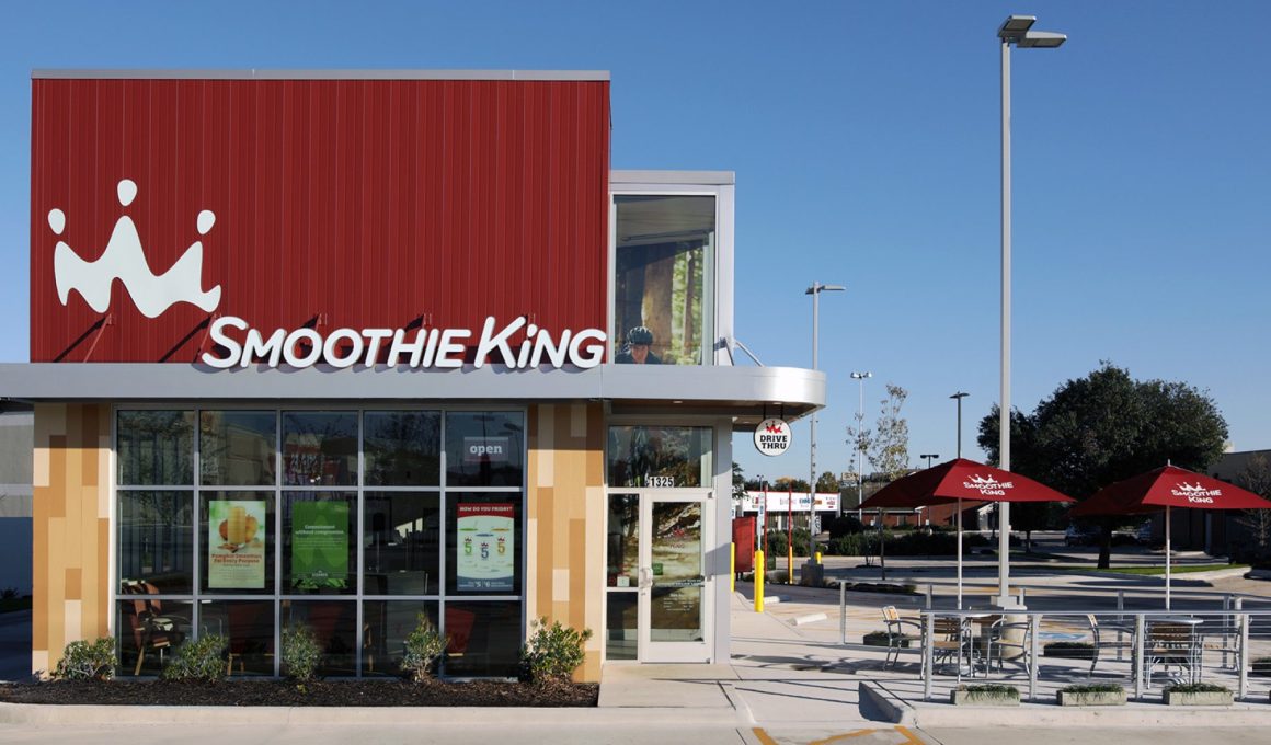 Is Smoothie King Open on Memorial Day