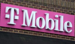 Is T-Mobile Open on Memorial Day