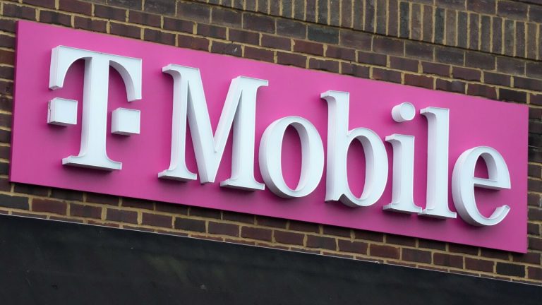 Is T-Mobile Open on Memorial Day