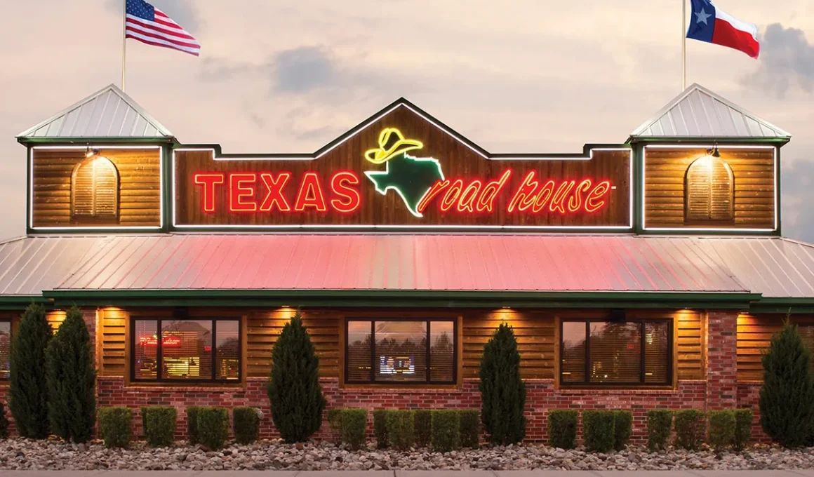 Is Texas Roadhouse Open on Mother's Day?