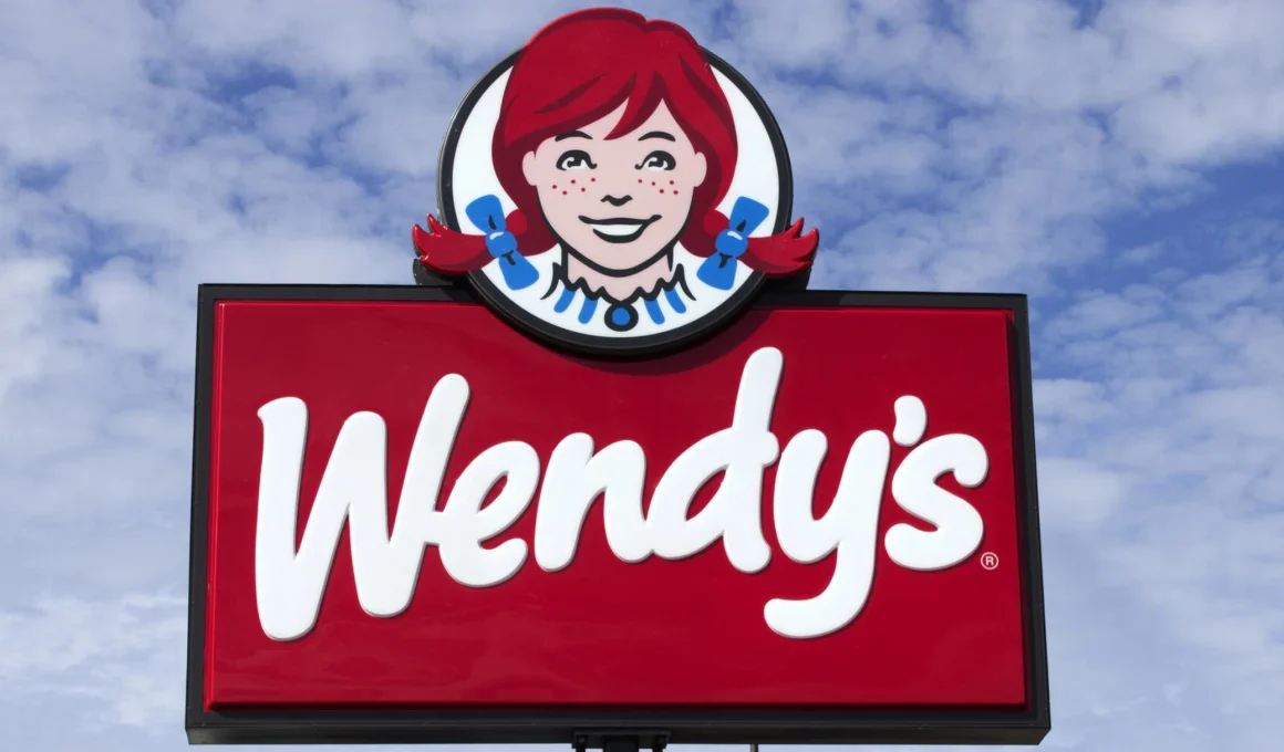 Is Wendy's Open on Mother's Day