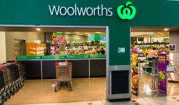 Is Woolworths Open on Father's Day