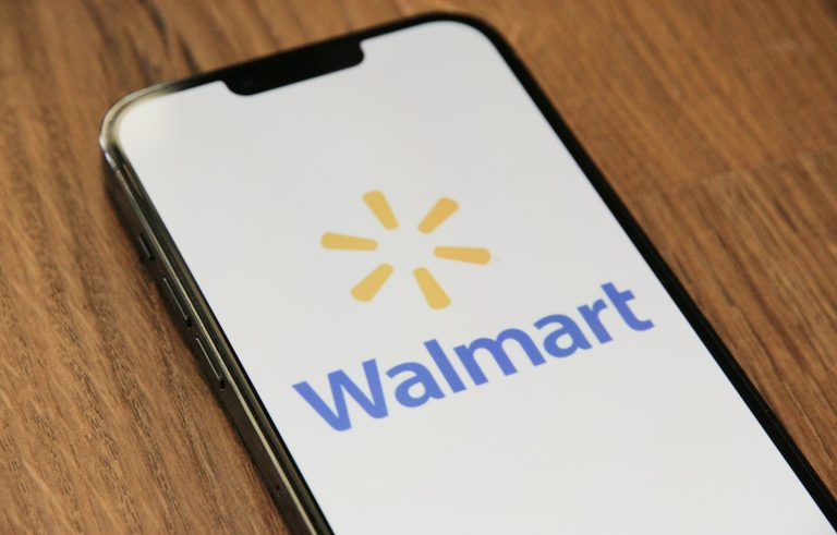 Is Walmart Open on Mother's Day