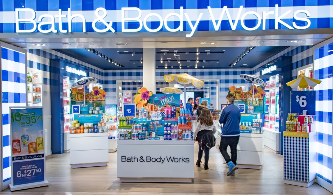 Is Bath and Body Works Open on Memorial Day?