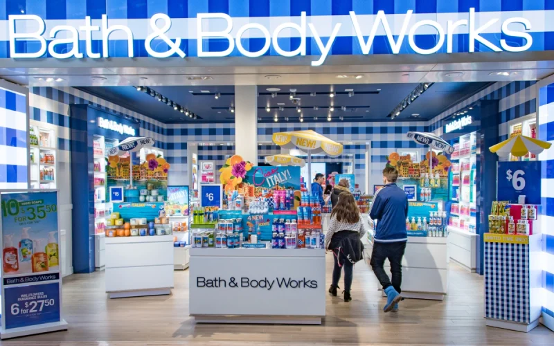 Is Bath and Body Works Open on Memorial Day?