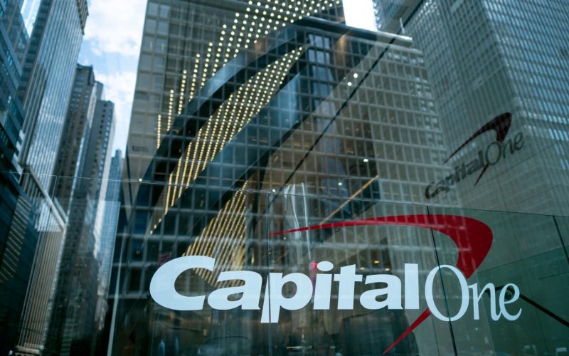 Is Capital One Open on Memorial Day?