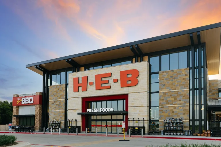 Is Heb Open on Memorial Day