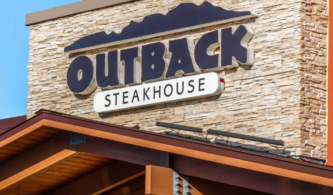 Is Outback Steakhouse Open on Memorial Day?