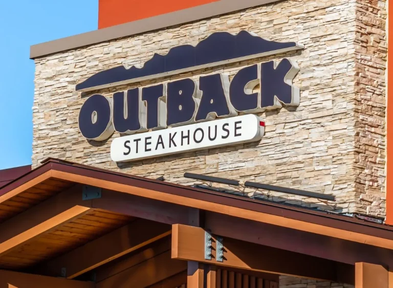 Is Outback Steakhouse Open on Memorial Day?