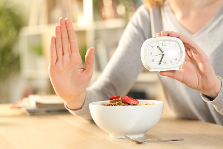 Pros and Cons of Intermittent Fasting