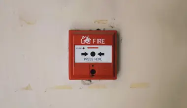 Difference Between A Smoke Detector And A Fire Alarm