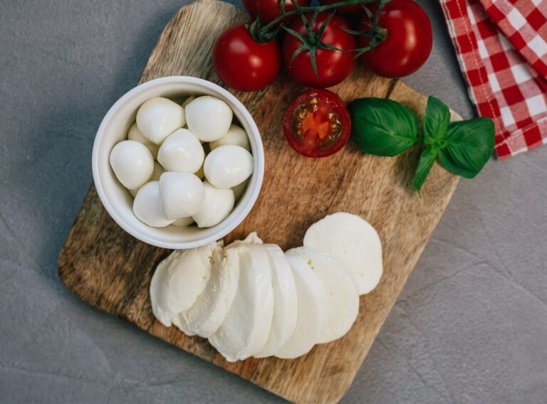 Can You Eat Mozzarella While Pregnant