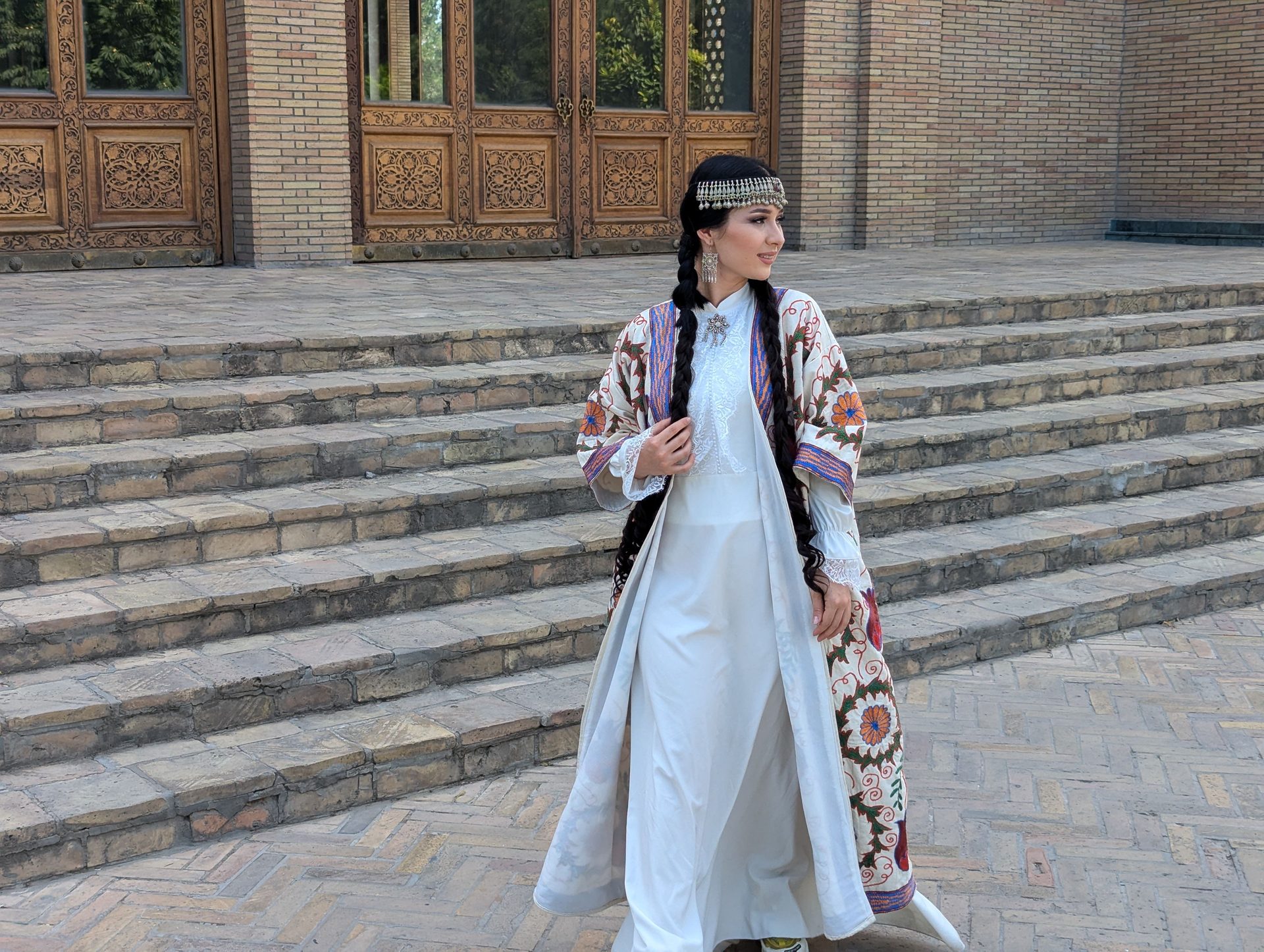 traditional uzbek clothing